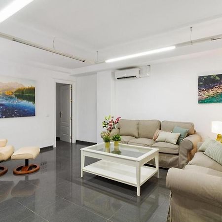 マラガAmplio Piso En Atarazanasアパートメント エクステリア 写真